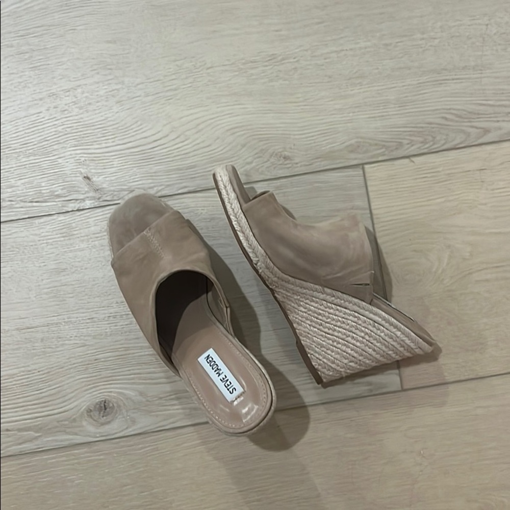 Steve Madden woven wedges